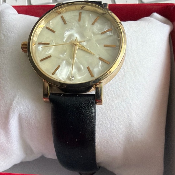 Classic Black Leather Women’s Watch - Picture 2 of 4